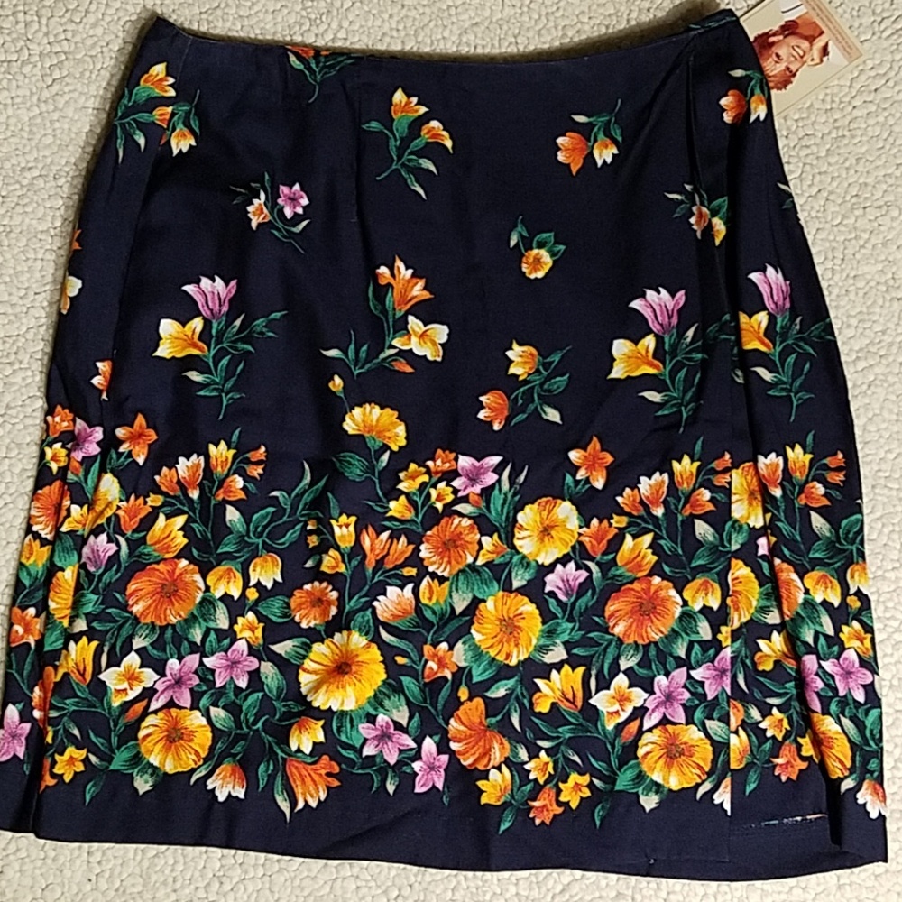 New Kathie Lee Collection Navy Floral Skirt Sz 16